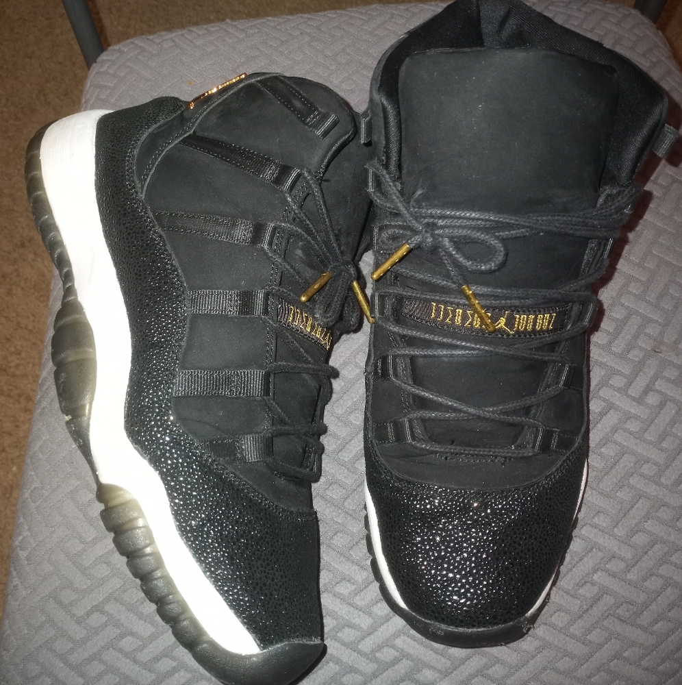 Air Jordan Retro Heiress 11